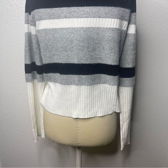 Theory Sweater Size Small S/P Angora Wool Black and White Turtleneck Long Sleeve - Picture 6 of 13